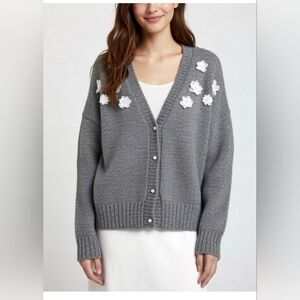C&C California gray chunky knit acrylic floral applique adorned cardigan size XL